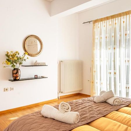 The Home Sweet Home - Family Friendly 2 Floor Apartment 칼라마타 외부 사진