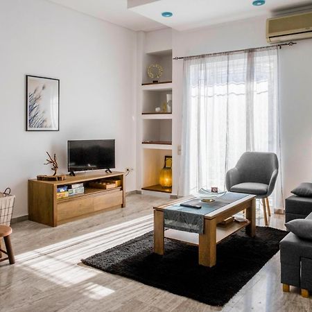 The Home Sweet Home - Family Friendly 2 Floor Apartment 칼라마타 외부 사진